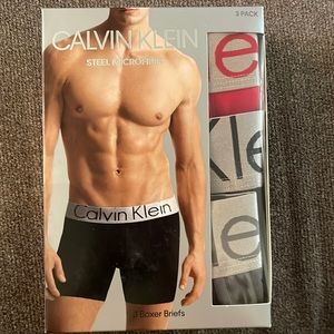 NEW IN BOX: Men’s CALVIN KLEIN | large | 3 pack boxer briefs
